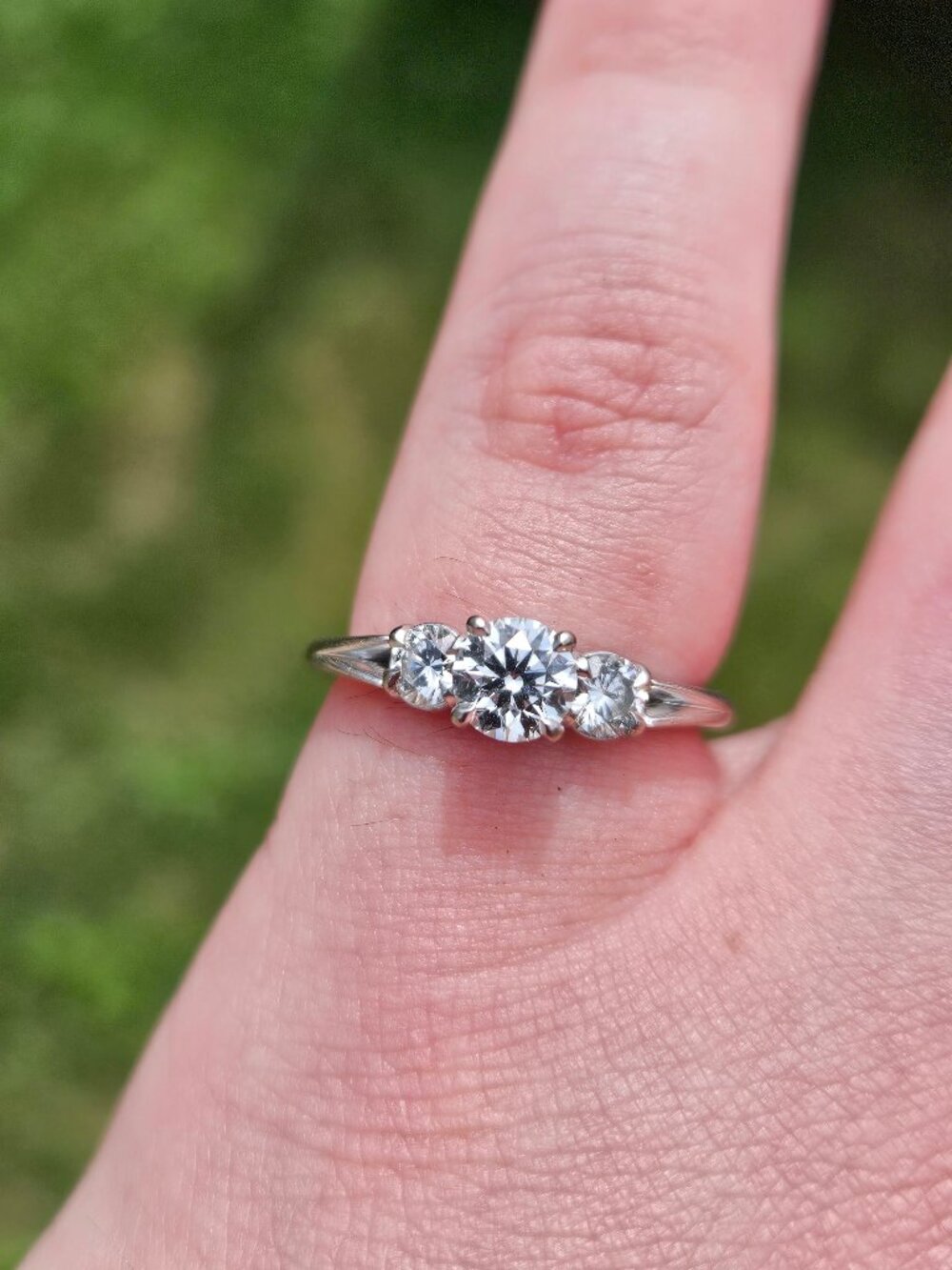 18K 💎 White Gold Diamond Engagement Past Present Future Ring 3 Stone